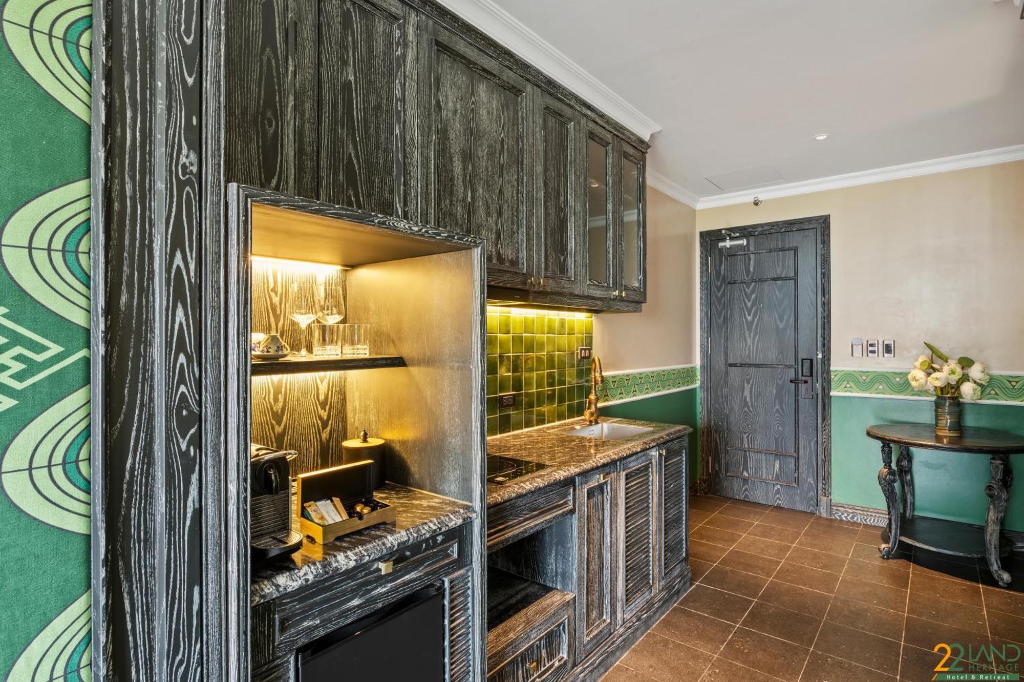 22Land Heritage Hotel & Retreat Ханой Экстерьер фото